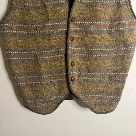 Vintage Banana Republic Safari & Travel Clothing Men's Wool Sweater Vest Small - Picture 3 of 5